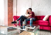 Hashyizwe ahagaragara ibintu 20 umusore ashobora kureberaho ko umukobwa bakundana yavamo umugore mwiza! (Soma wiyumvire niba uwo mukundana abyujuje)