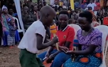 Enda nguhonge nguhe amafaranga wenda wanyemera tukabana!! Indirimbo isekeje irwaza imbavu!